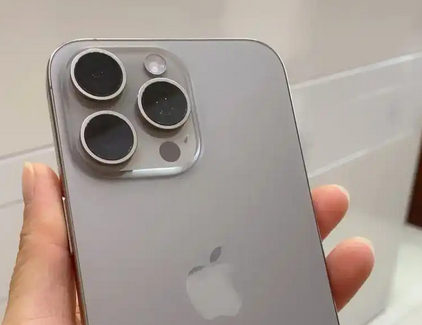 东阿iPhone15序列号查询分享如何查找苹果15手机序列号的位置 